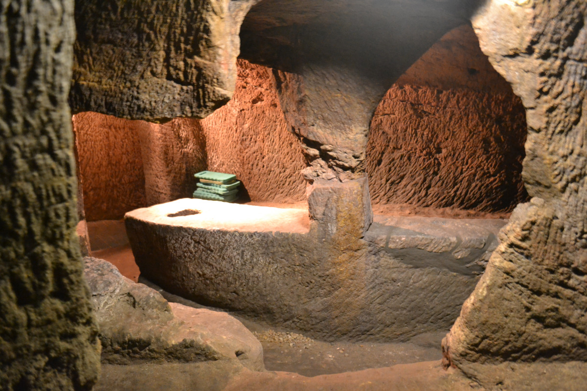 Gilmerton Cove