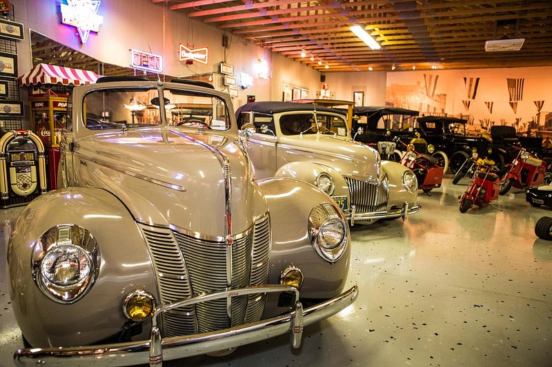 Nostalgia Street Rods 