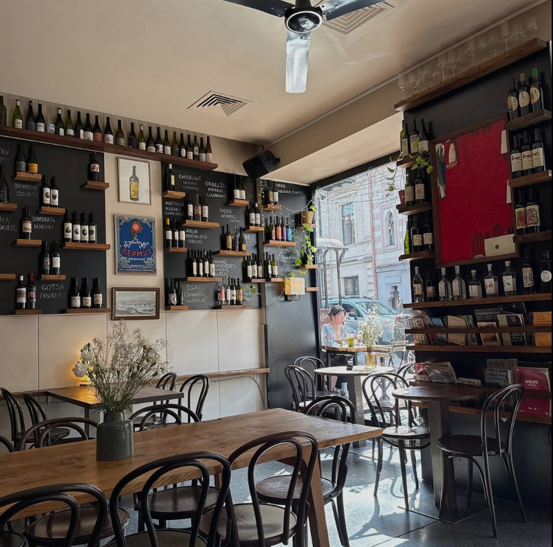 DADI wine bar and shop 