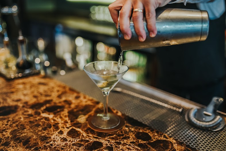 King's Court Lounge & Bar 
