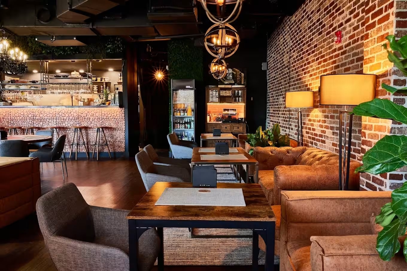 Pipa Lounge Restaurant & Hookah