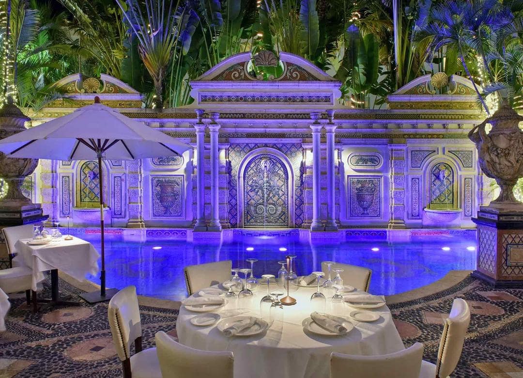 The Villa Casa Casuarina At The Former Versace Mansion