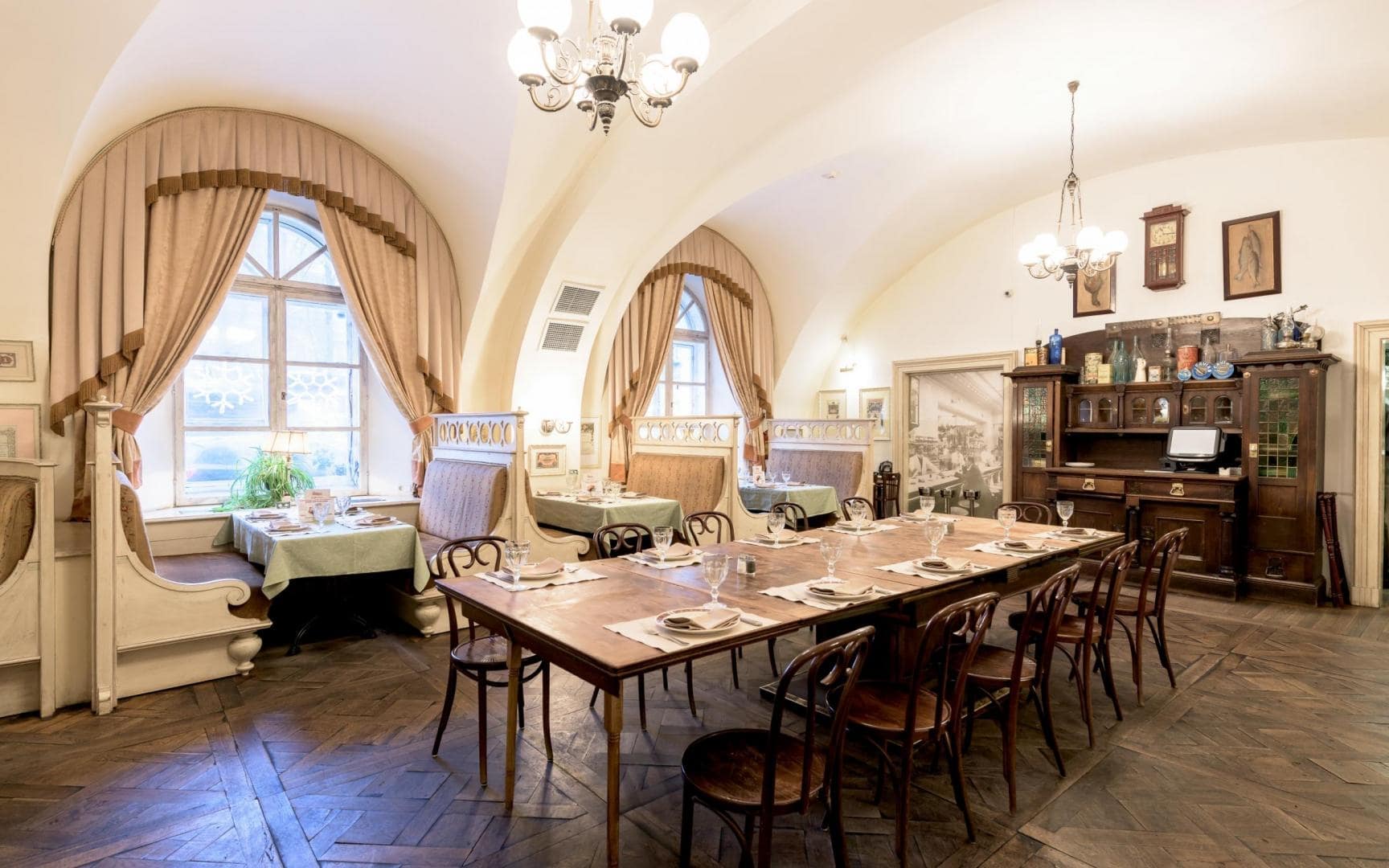 Русская рюмочная № 1