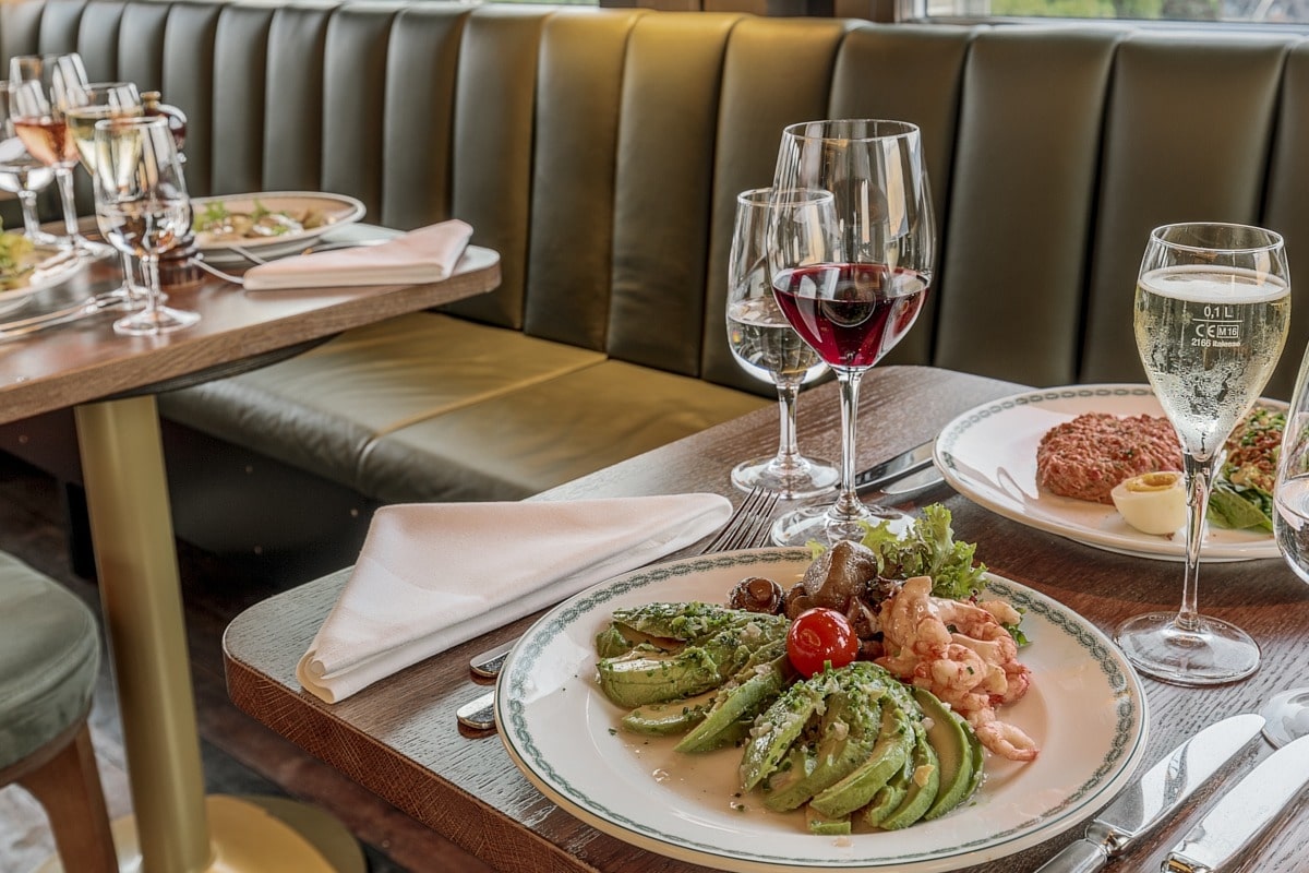 Jules Verne Panoramabar