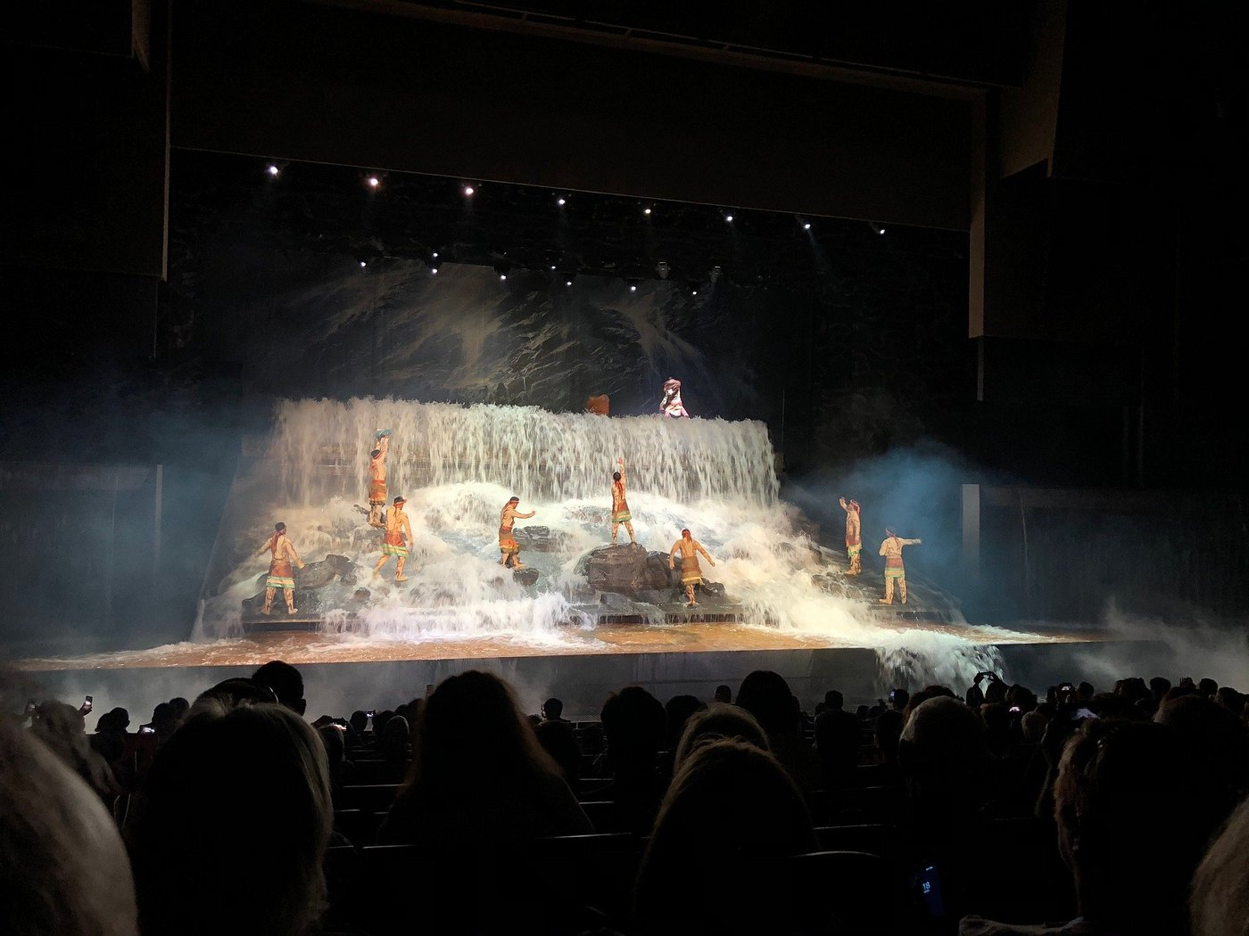 Beijing Happy Valley Oct Theater Golden Mask Dynasty Show