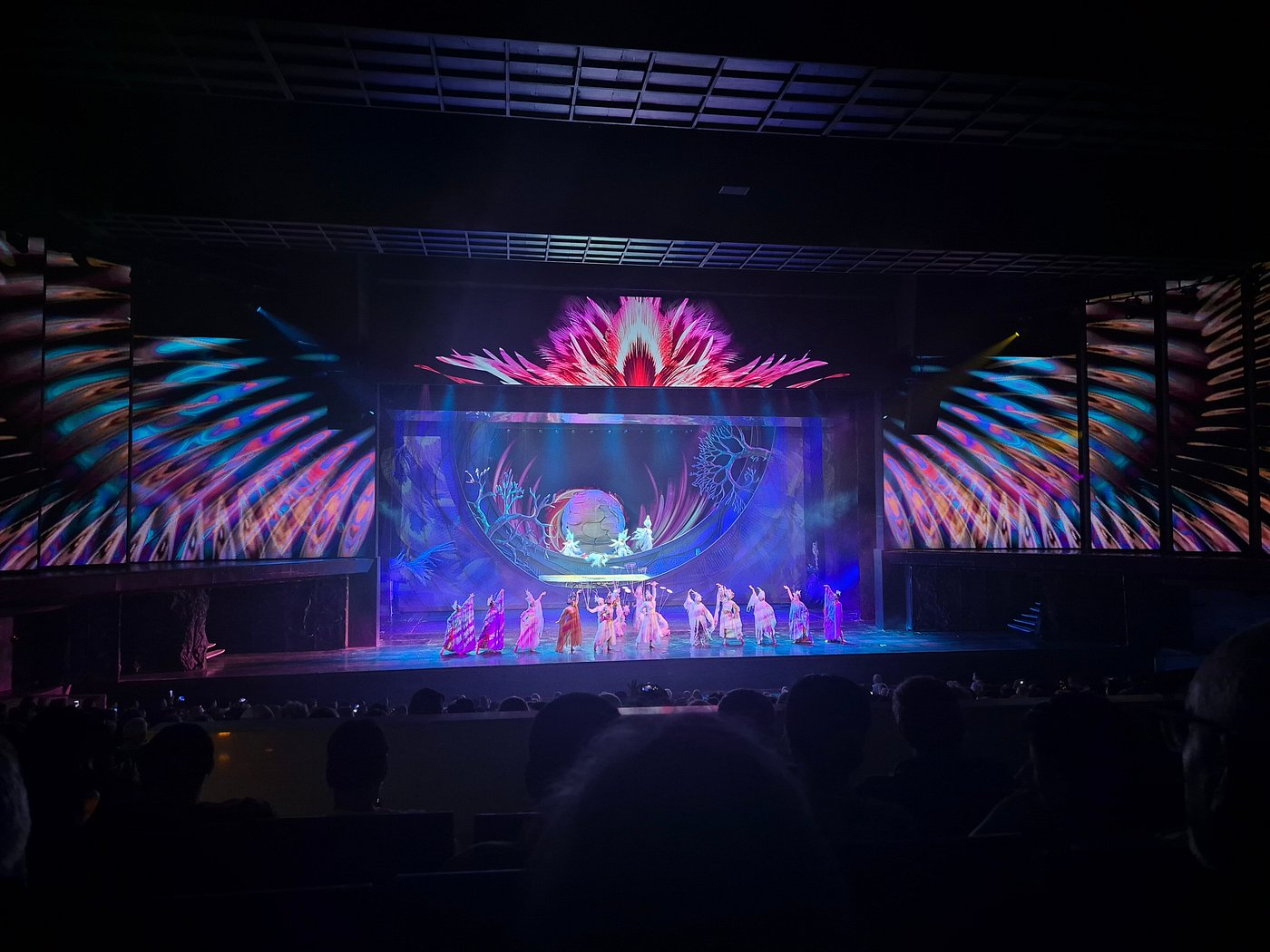 Beijing Happy Valley Oct Theater Golden Mask Dynasty Show