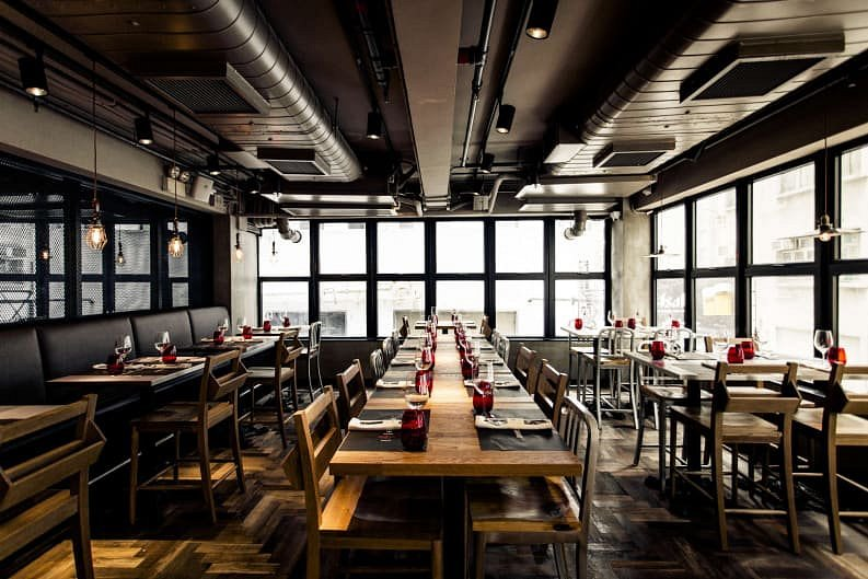 Scarlett Café & Wine Bar