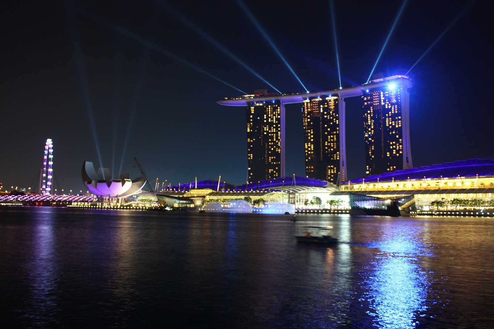 Spectra — A Light And Water Show