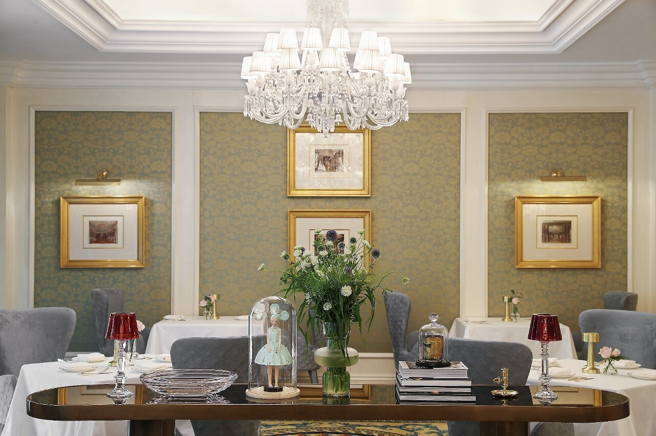 The Lounge (The Ritz-Carlton Beijing)