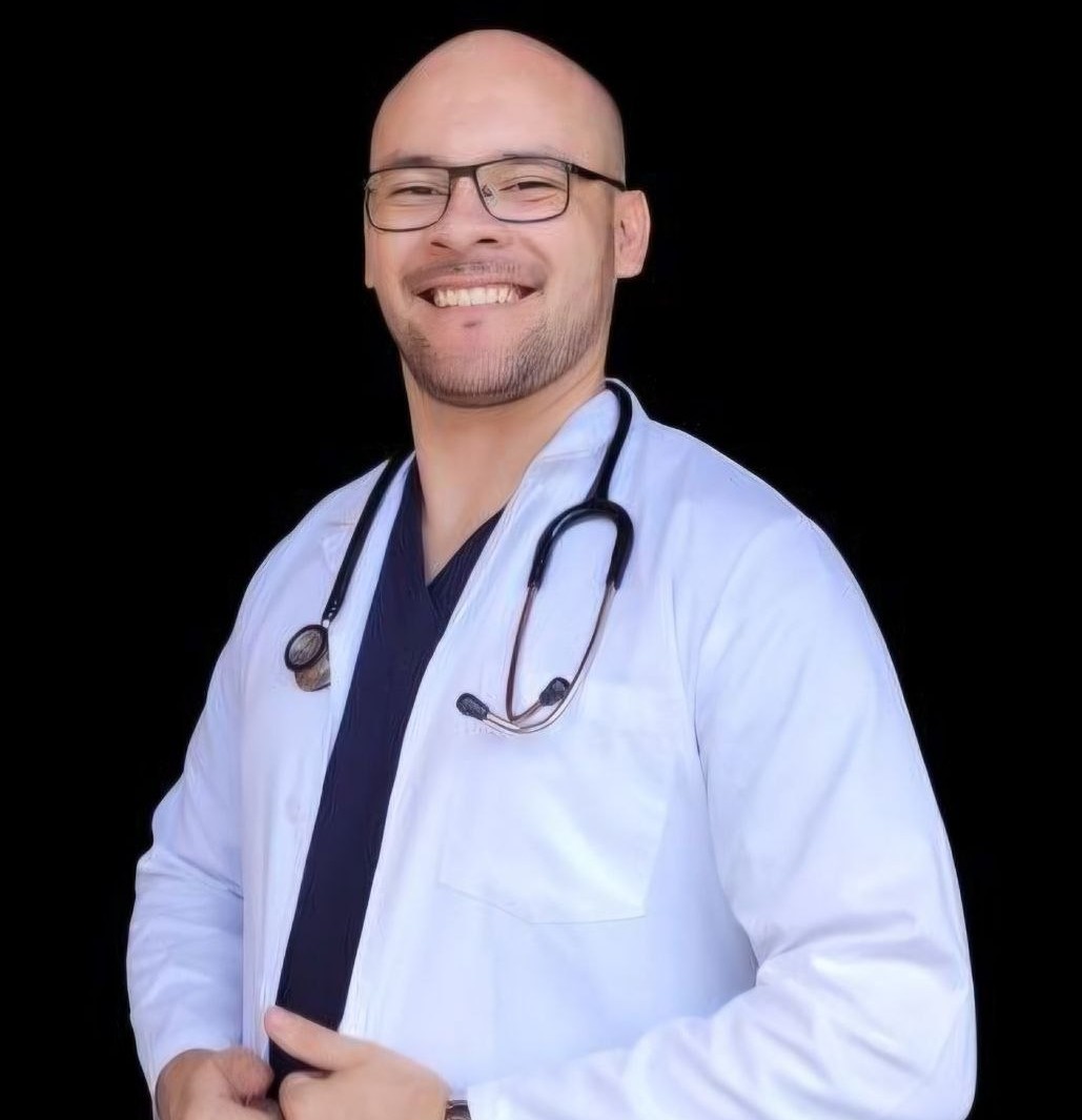 Dr. PEDRO OSCAR  YELAMO VERA 