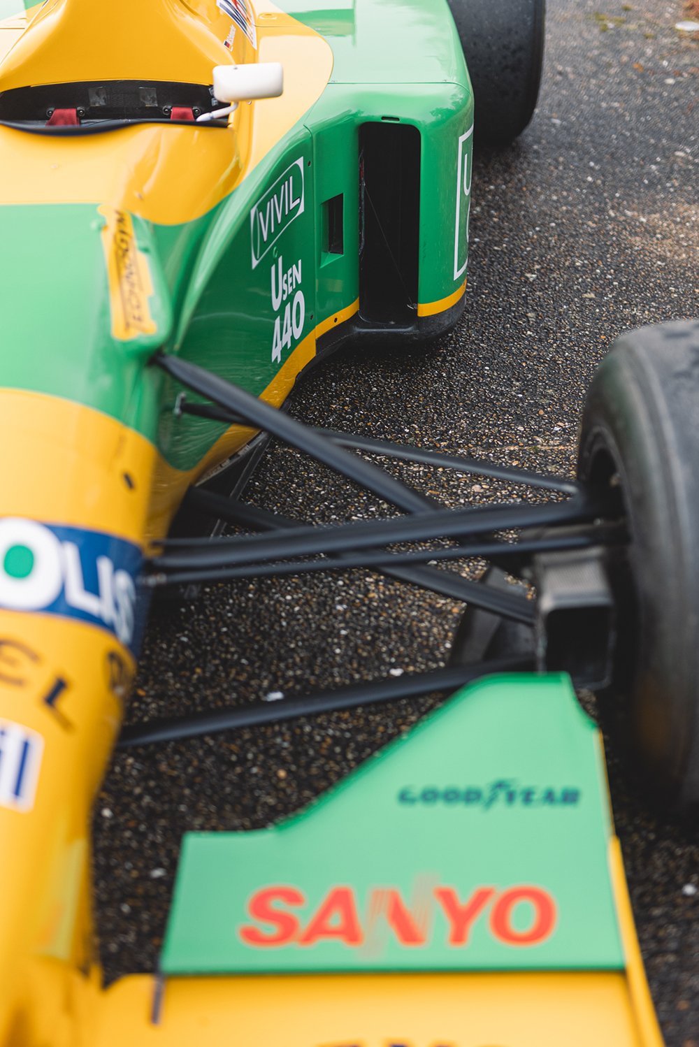 1992 Benetton B192-06 – Schumacher-Driven, Podium-Finishing Formula 1 Chassis - Image 4