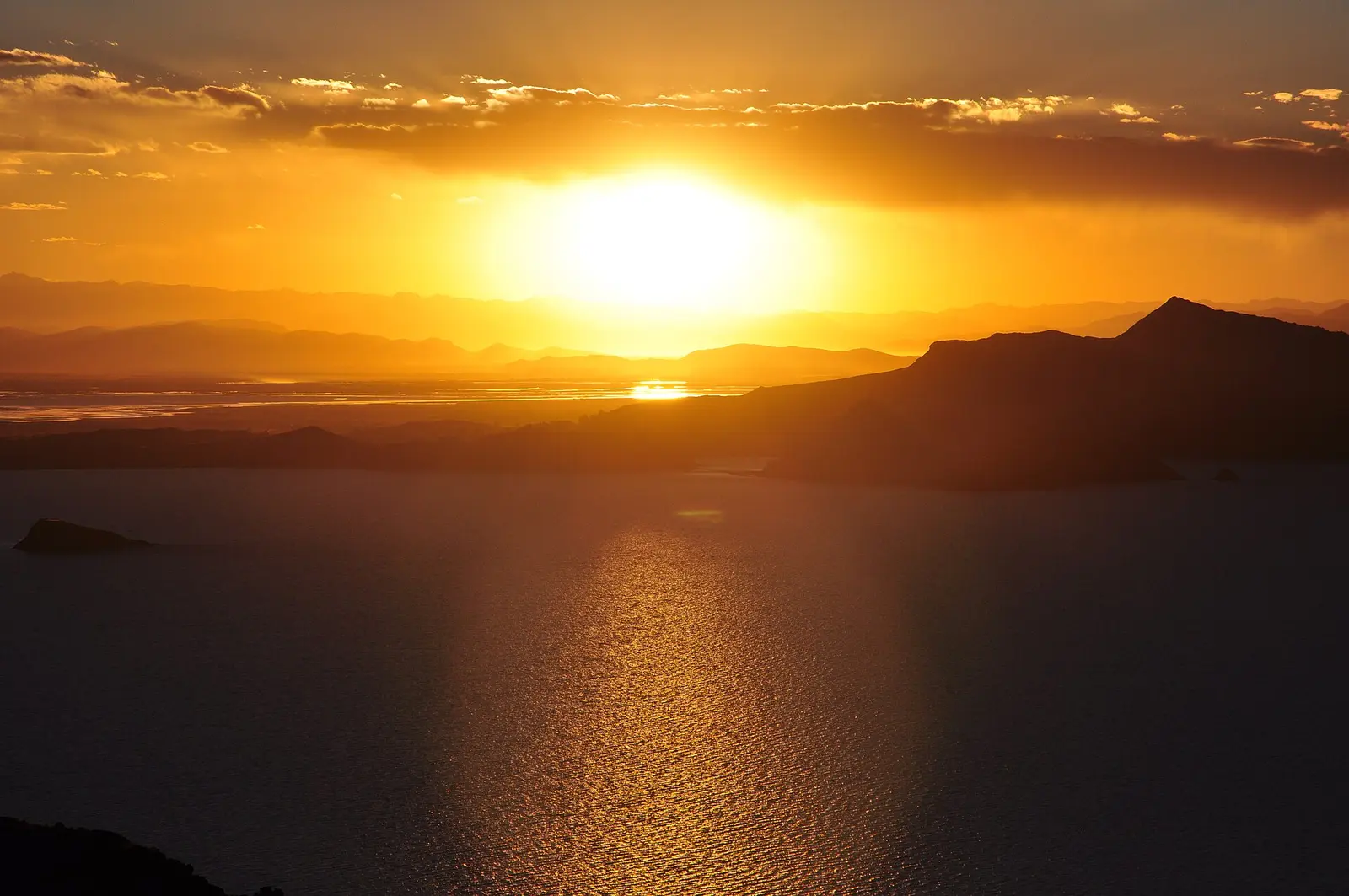 Sunset over Lake Titicaca seen from Amantaní Island