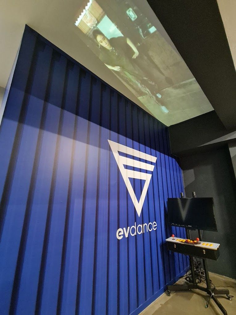 EV DANCE