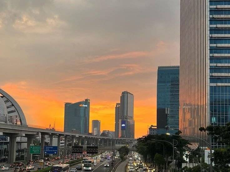 Sunset Santai & Kenalan di PIK