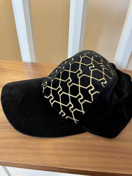 River Island – Great bargain! Selling clothes I no longer wear, a few are brand new!  · London