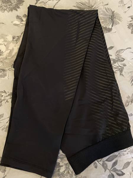 Primark Work out pants M  – Great bargain! Selling clothes I no longer wear, a few are brand new!  · London