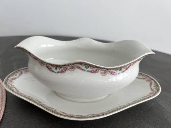 19th century Limoges  antique source boat/serving dish. There is a small chip, barely visible  – Vintage things for your home  · London