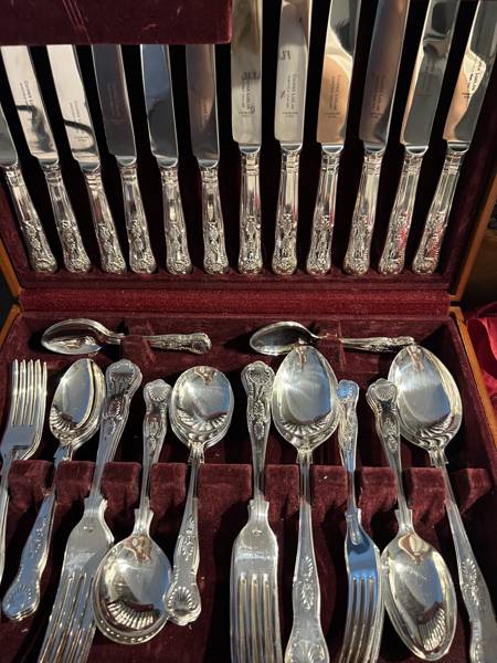 Cutlery set for 6 persons. Couple of items not perfect and will require polishing  – Vintage things for your home  · London