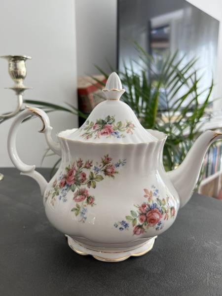 Moss Rose big teapot Royal Albert  – Car Boot Sale · London