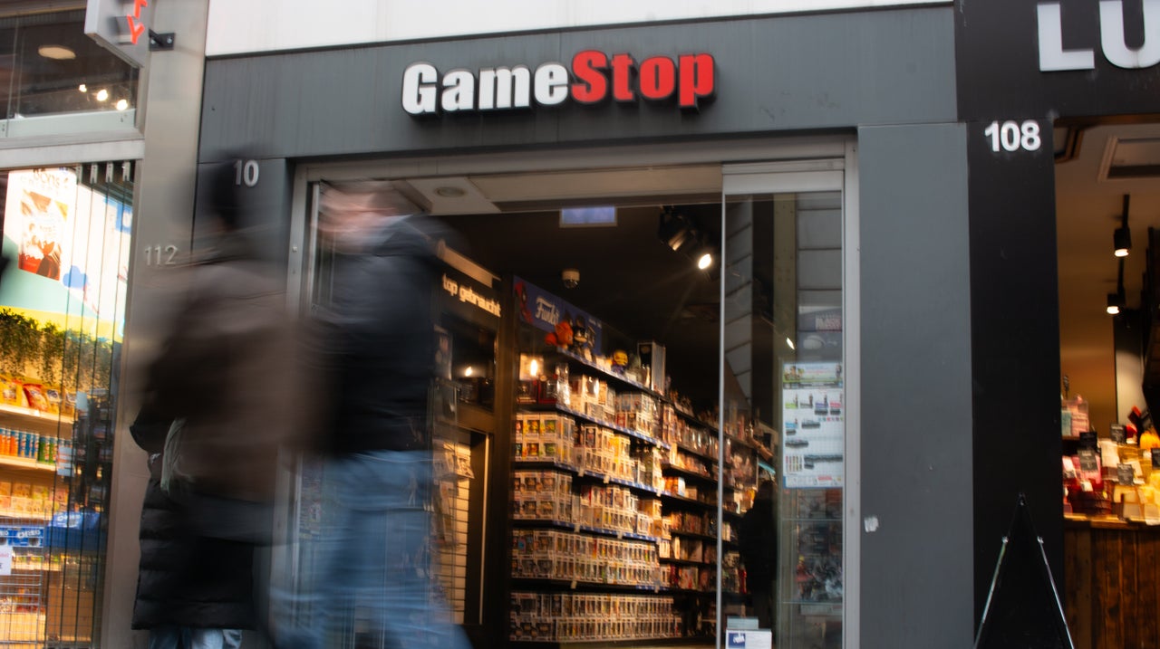 GameStop Bets on Bitcoin Amid Store Closures