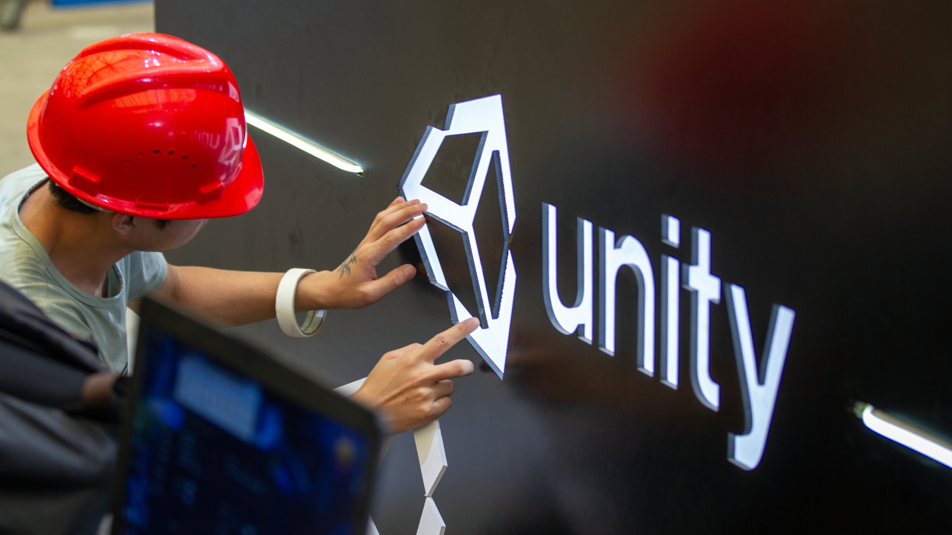 Unity's License Drama: Dean Hall Takes a Stand