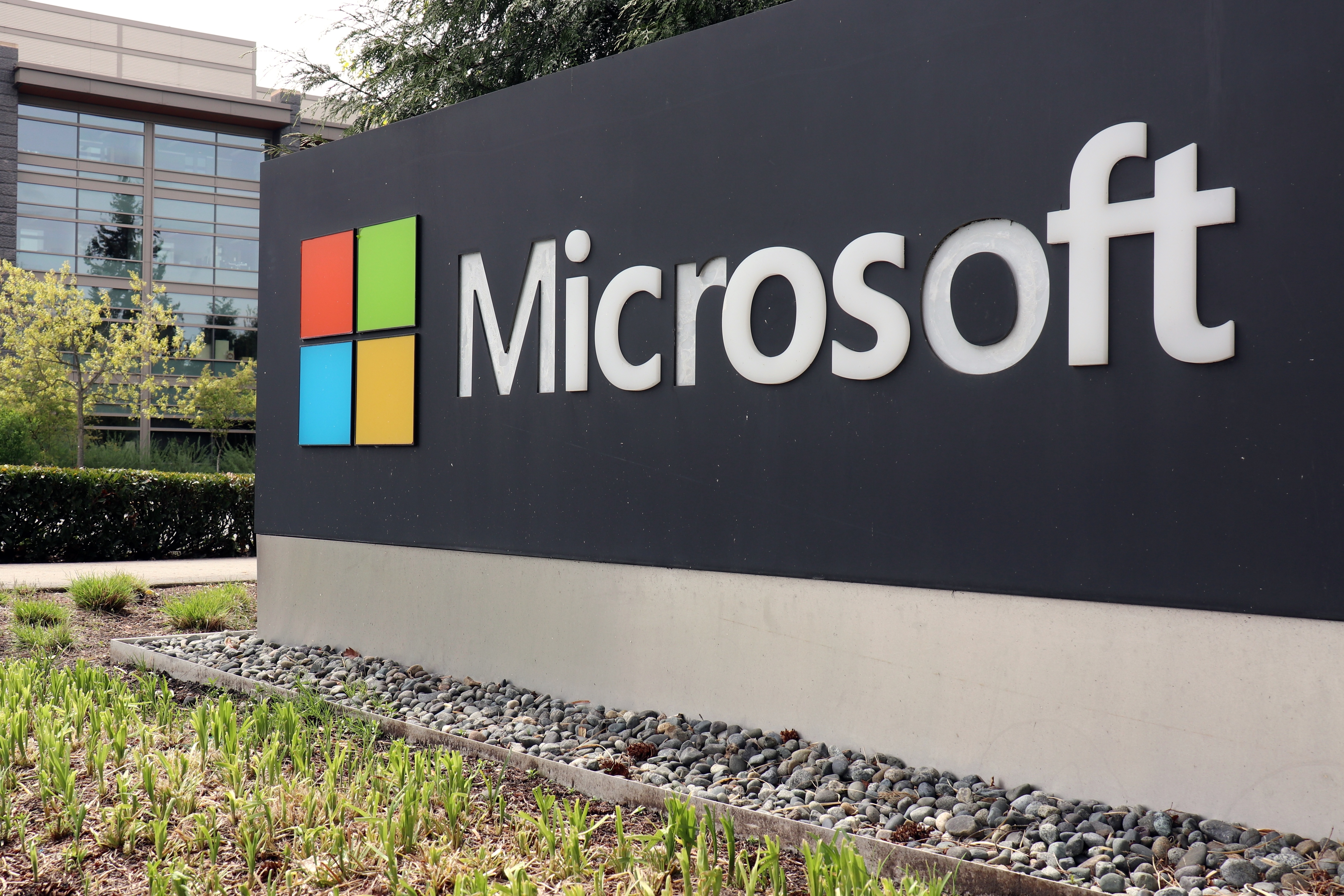 Microsoft Warns of Major SharePoint Security Flaws