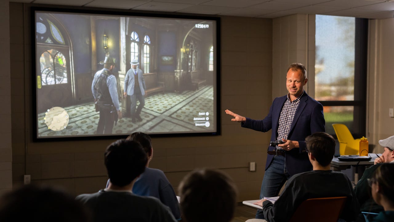 UT's New Class: GTA as a History Lesson