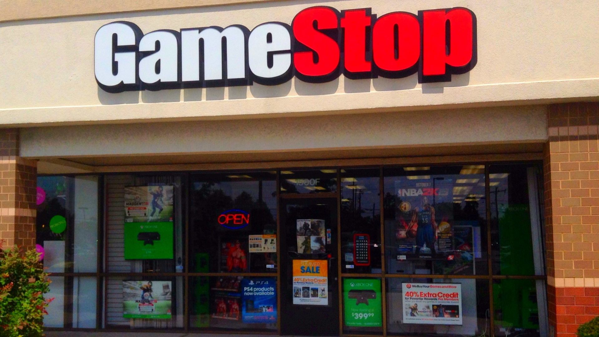 GameStop's Trade Day Sees $30K Card Trade