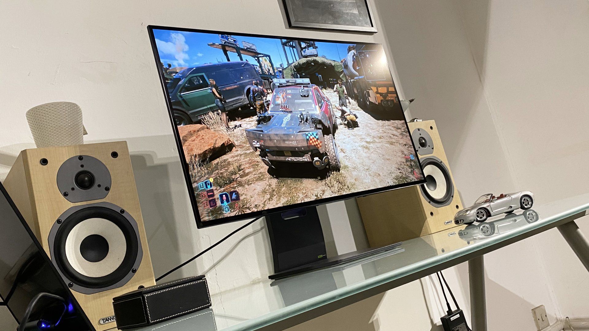 OLED Monitors Hold Up Well After 3000 Hours