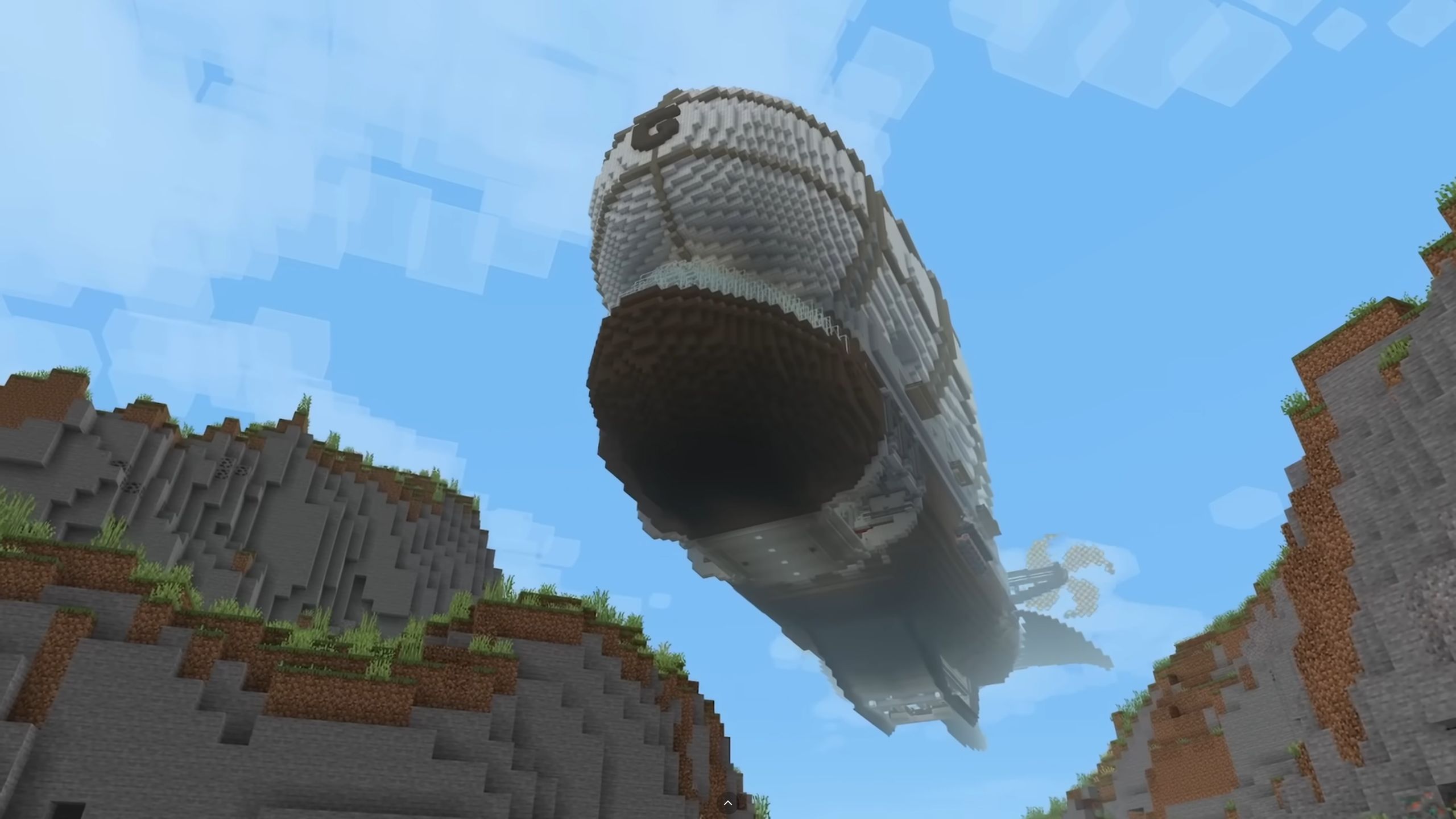 Build and Fly with Minecraft's New Mod!