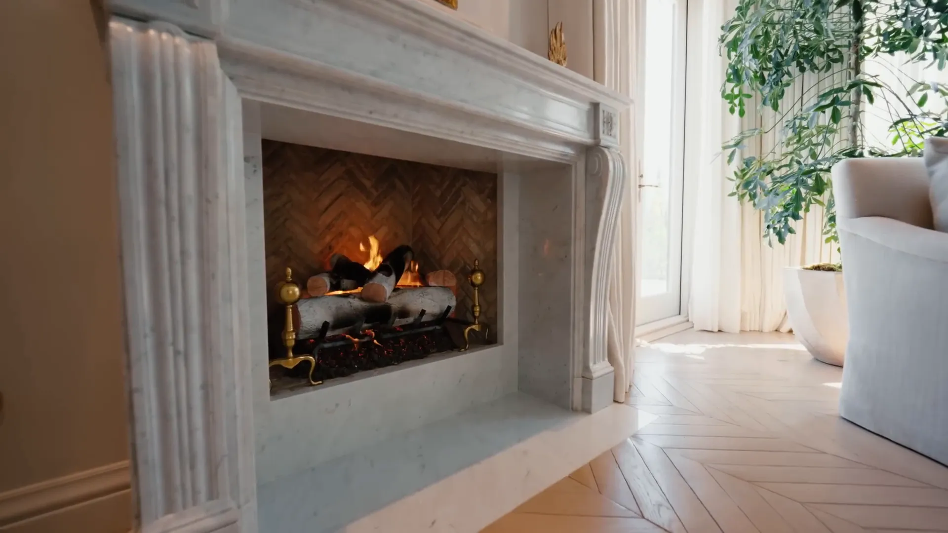 The elegant fireplace in Sofía Vergara's bedroom.