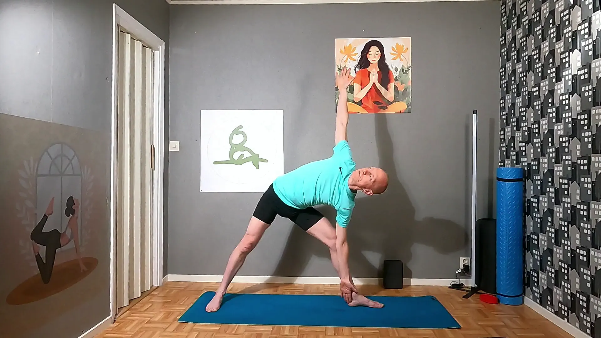 Trikonasana position