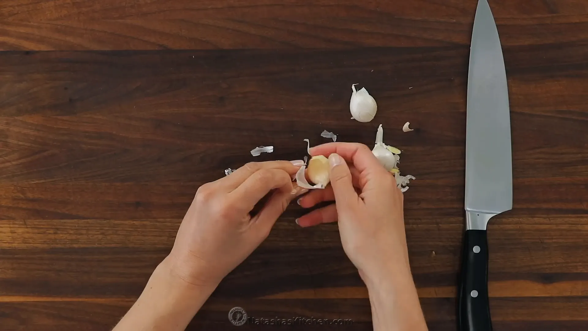Slicing mushrooms