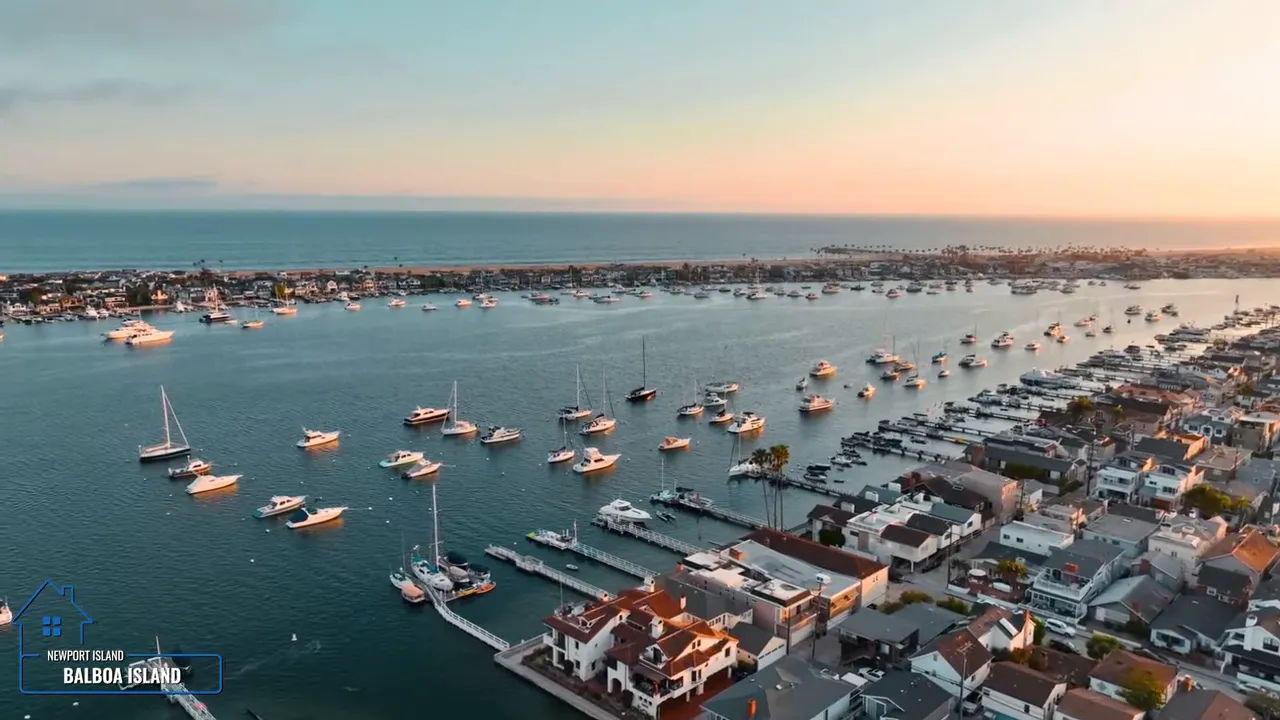 Wide aerial of Lido Isle with text noting 250 acres with 800 homes