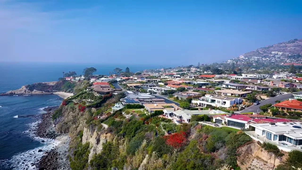 Map of Orange County with text box listing unique buying factors like older homes fast market and property taxes