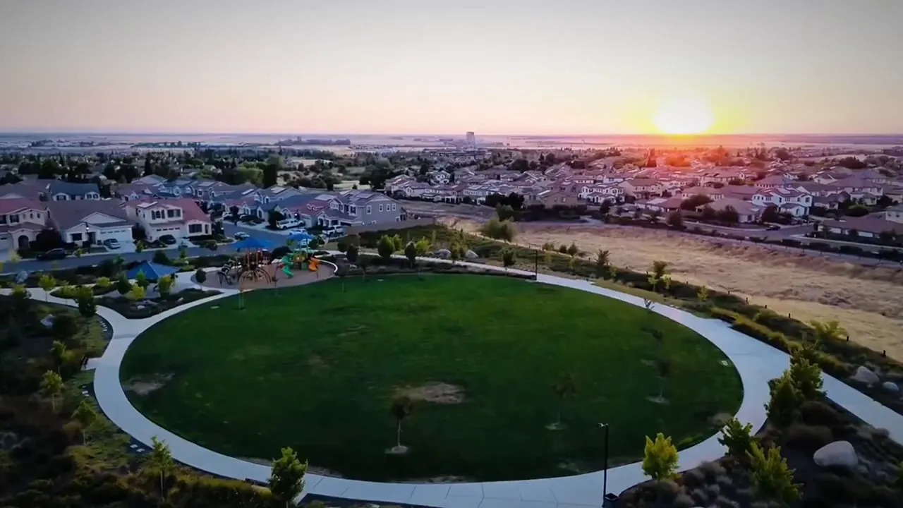 Floorplan list graphic showing sizes and bedroom counts