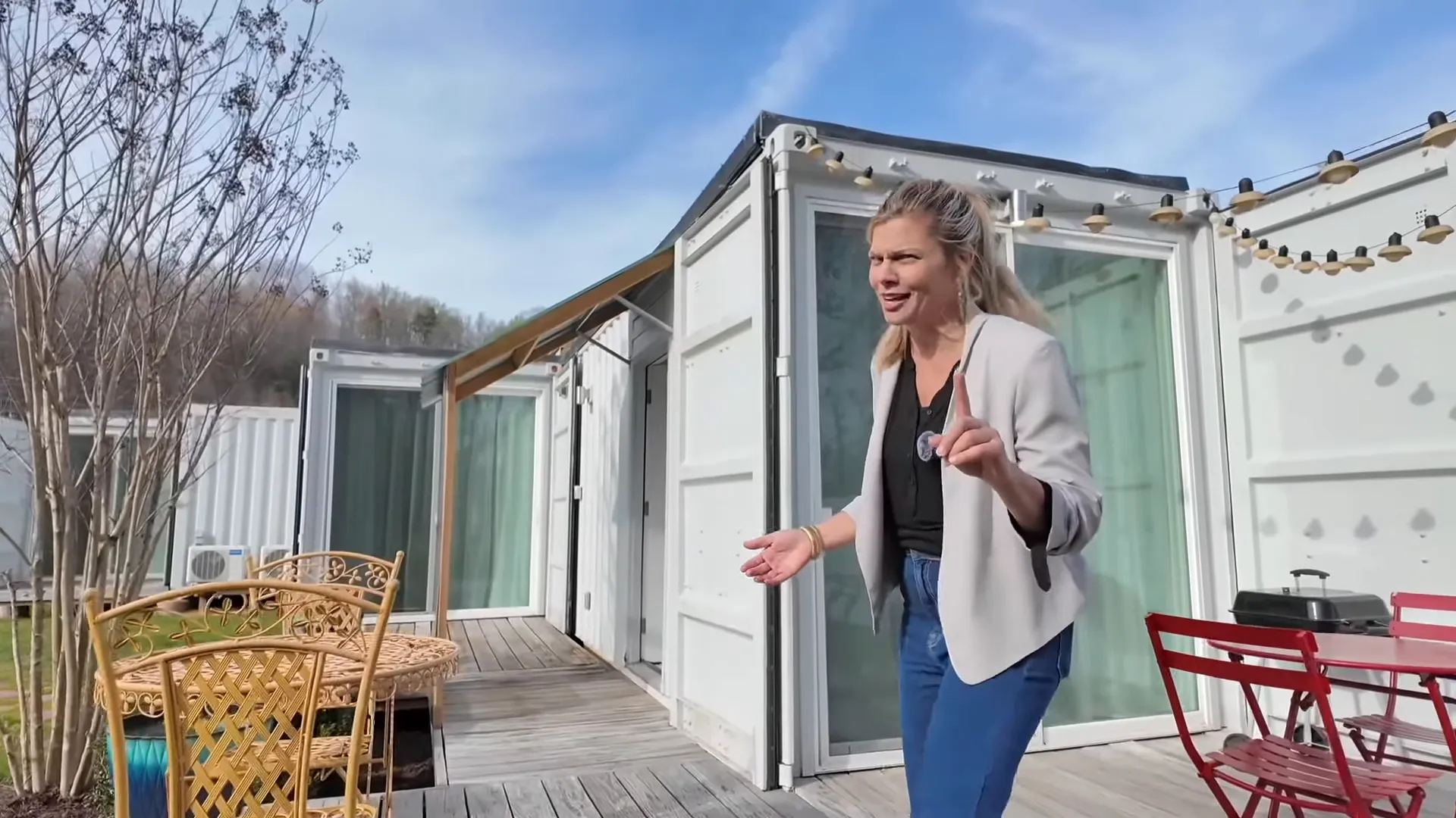 Shipping container home in Old Fort