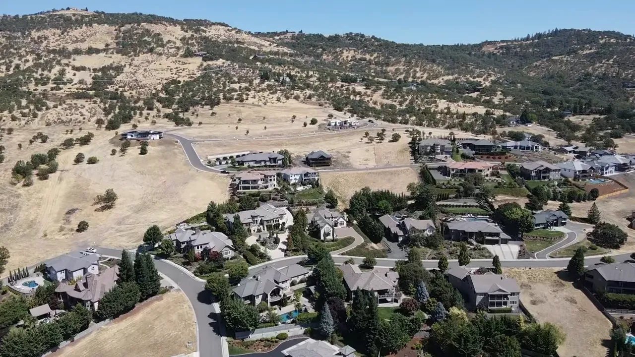 View of Roxyann Peak trailhead driving up towards the parking area