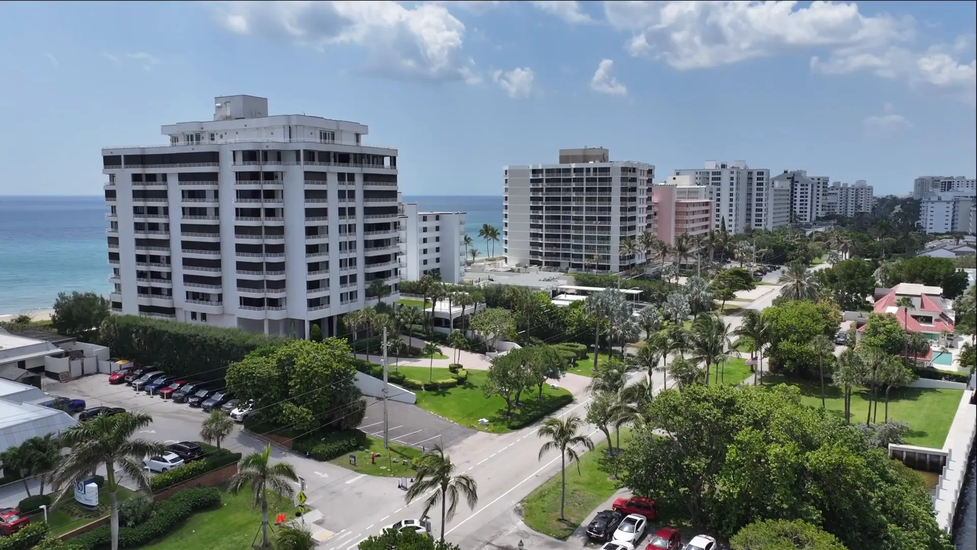 Diverse dining options in East Boca Raton