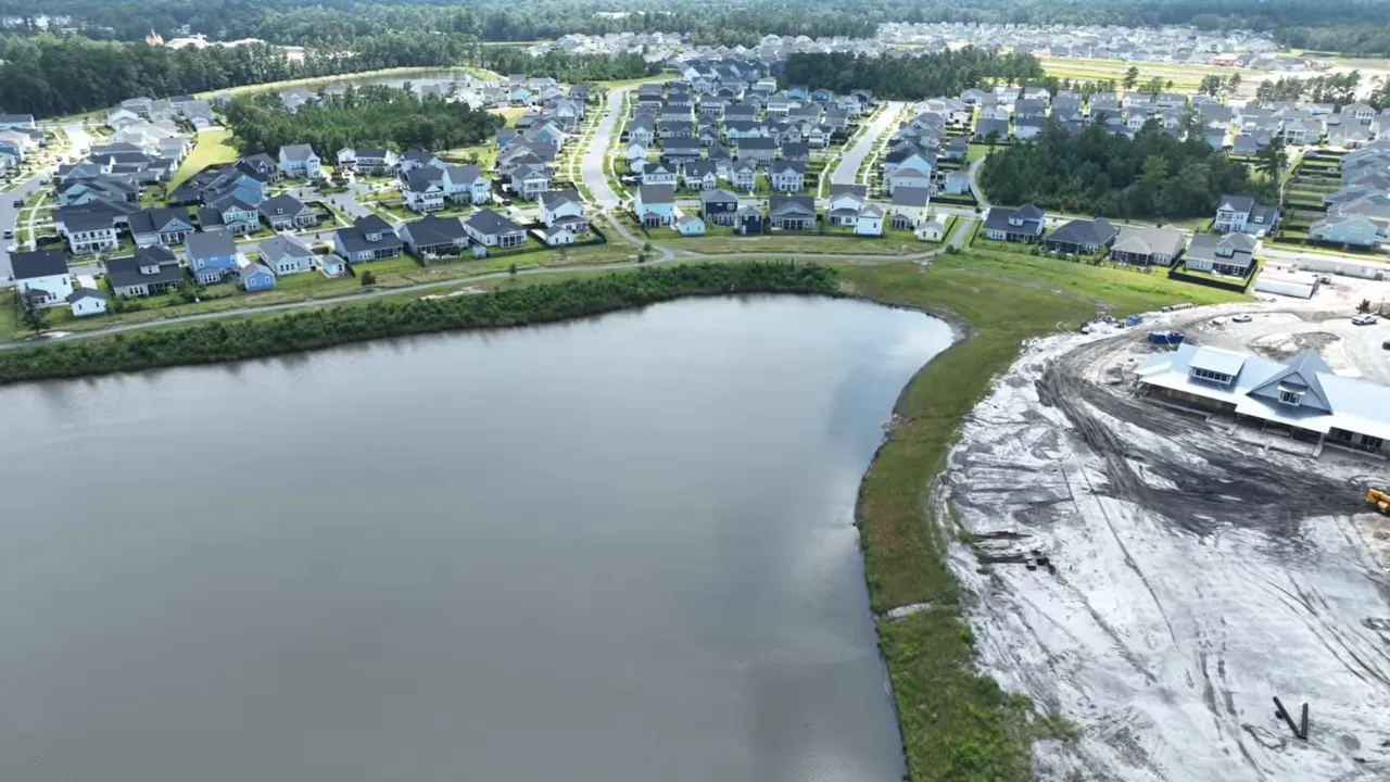 Map showing The Ponds community location in Summerville SC with nearby landmarks and roads