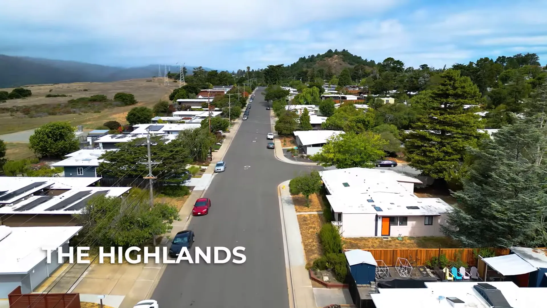 Eichler-style home with courtyard and glass wall