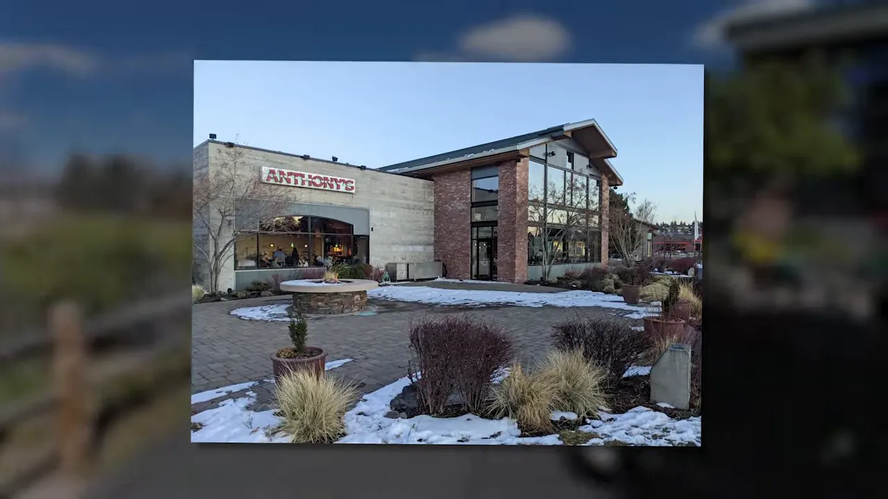 Anthony's Restaurant patio with outdoor tables and seating in Bend Oregon
