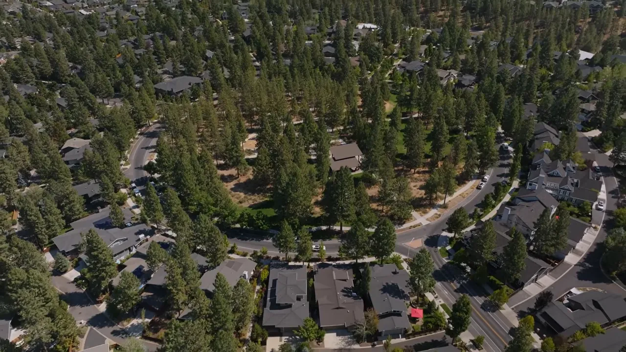 Aerial view of Discovery West neighborhood in Bend Oregon during phased development