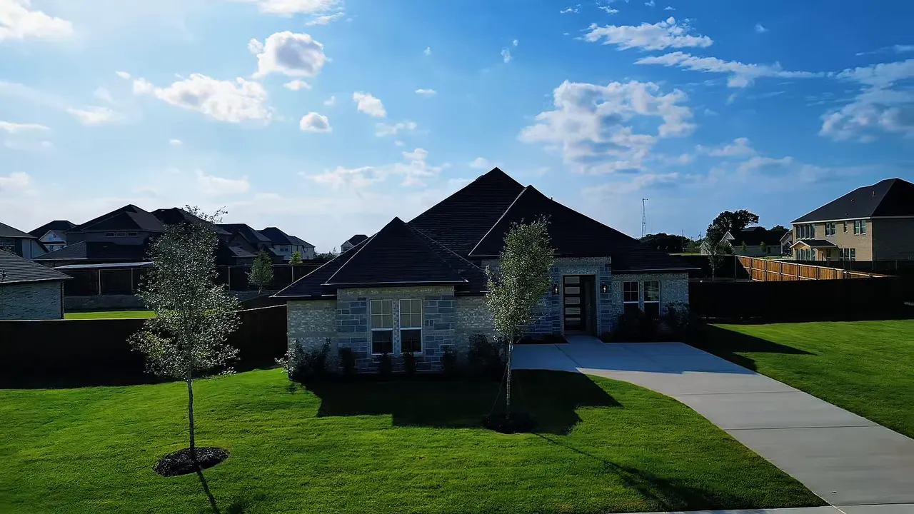 luxury new construction in Dallas TX