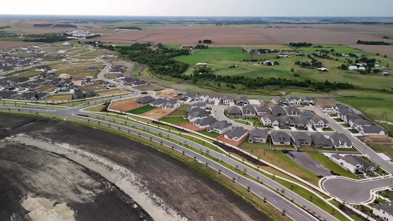 Flora community render showing amenity areas and pools