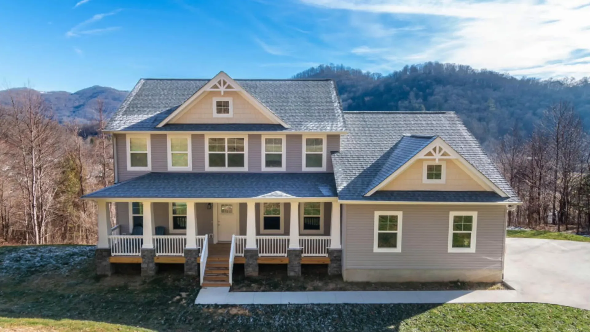 A beautiful home in Waynesville NC with a mountain backdrop