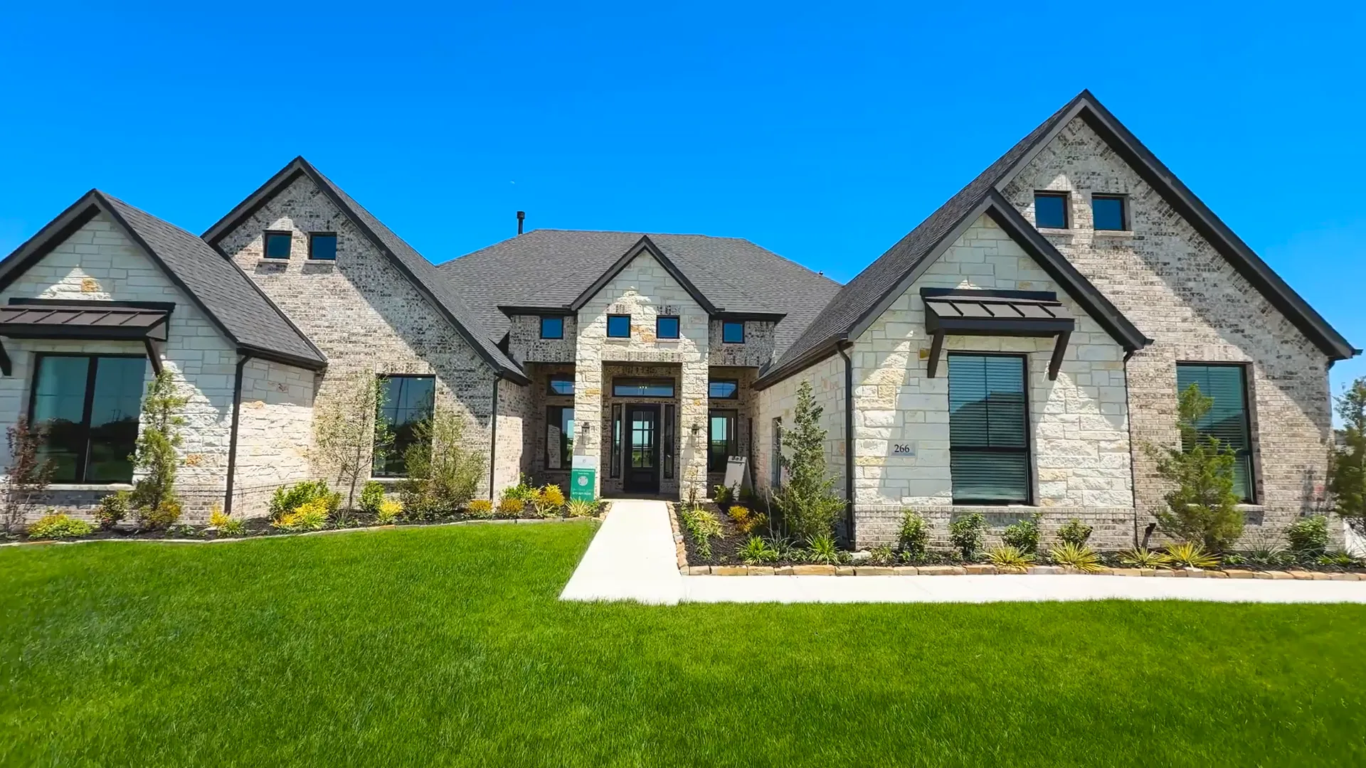 Kindred Homes Sperry model exterior with large front porch