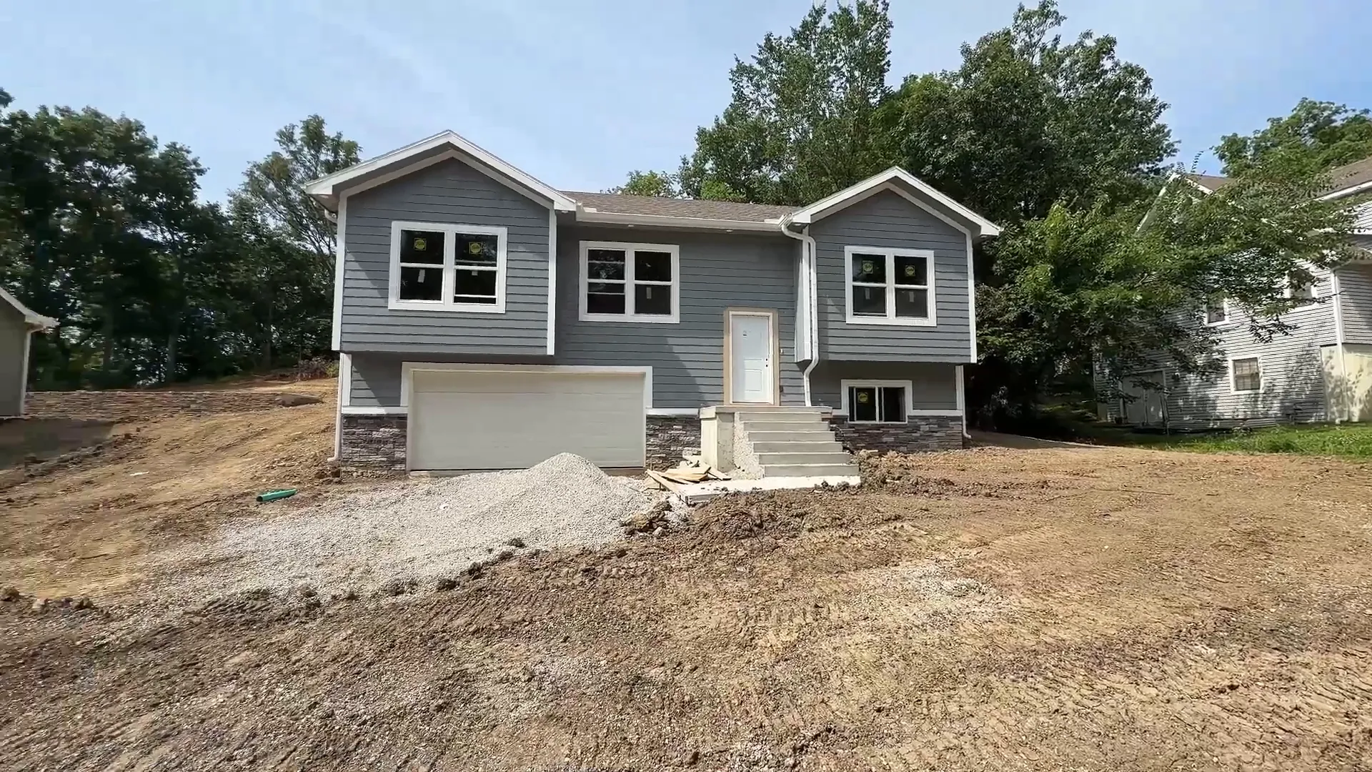 Open concept living and kitchen area
