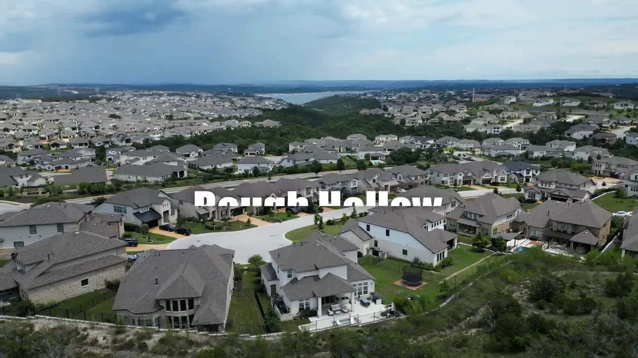 Aerial view of homes in Rough Hollow near Lakeway, Austin TX