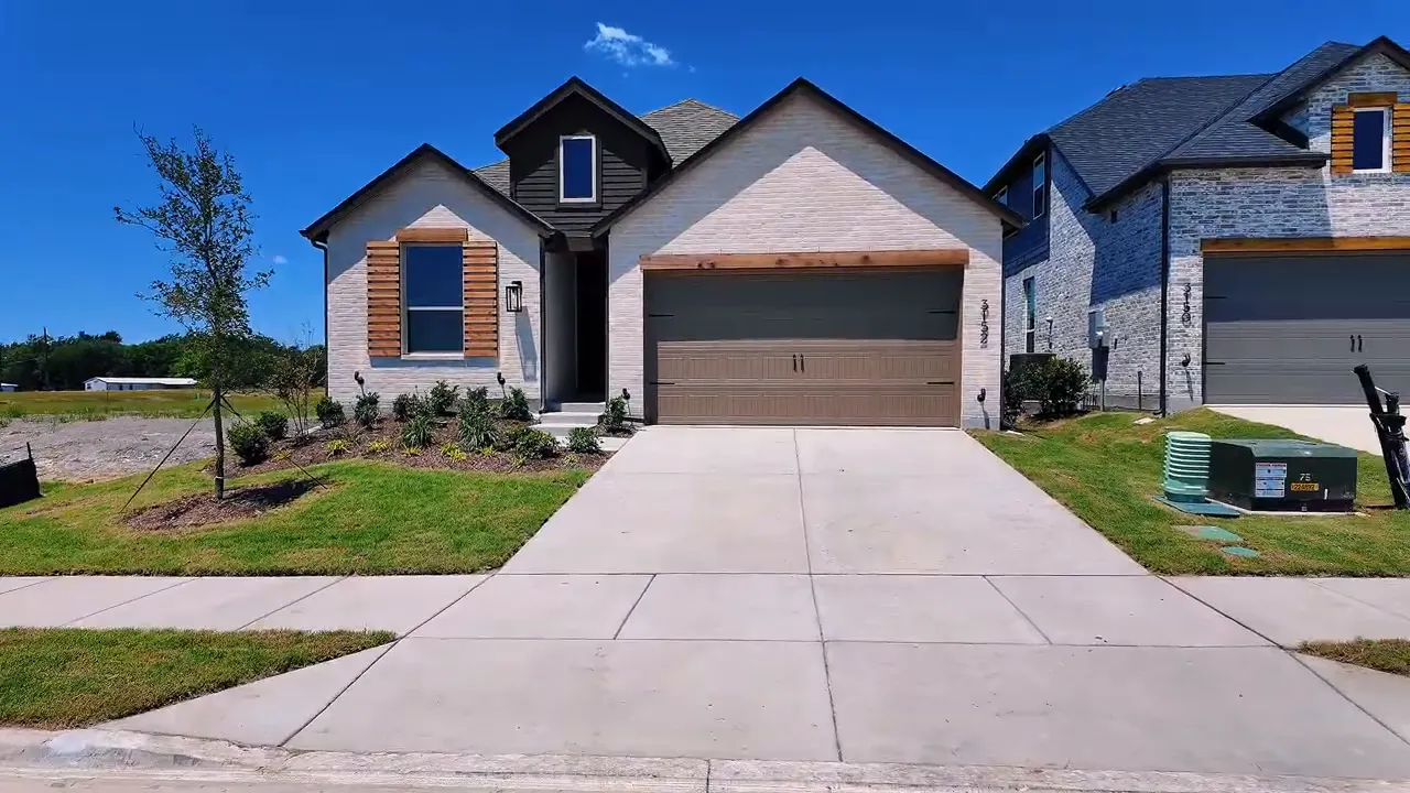Wide exterior view of the lot boundary and surrounding area in a DFW new home community